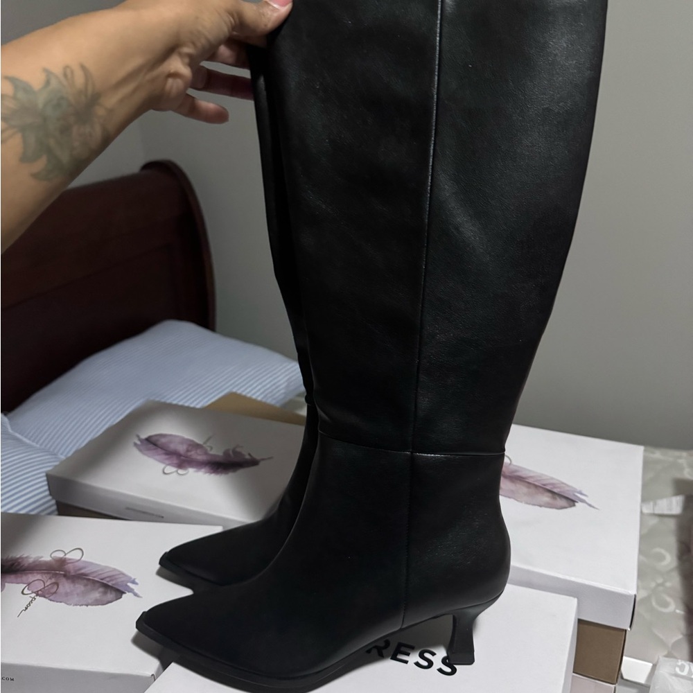 Black Knee-High Women's Boots